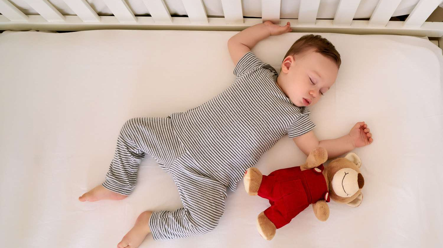Baby Nap Schedules: How To Get Started - Liz and Roo
