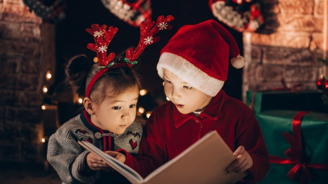 Best Christmas Books To Read Your Baby and Toddler - Liz and Roo
