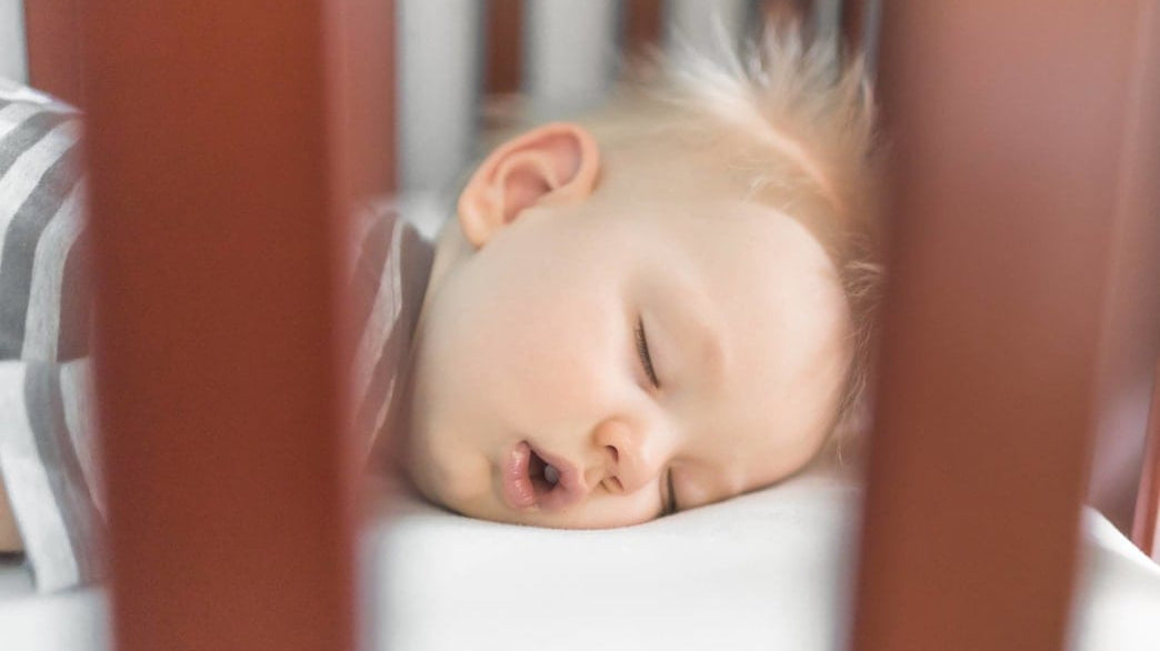 How to Sleep-Train a Baby When You’re a Working Mom - Liz and Roo