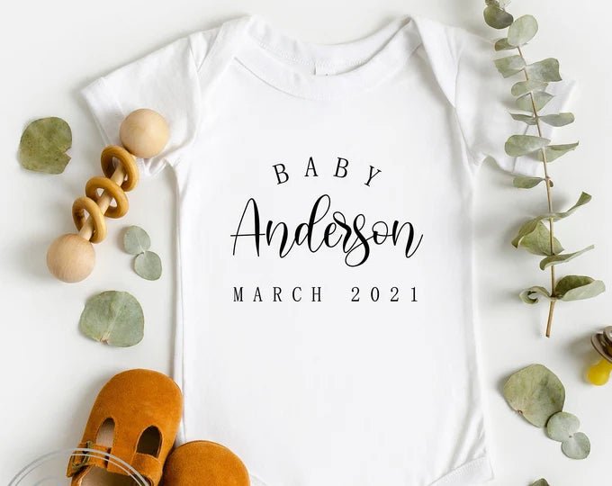 Pregnancy Announcements:  10 Great Designs - Liz and Roo