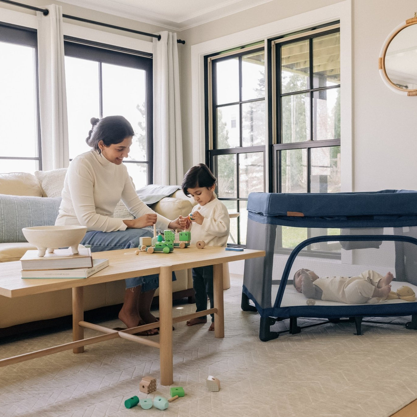 UPPAbaby - Remi Playard Portable Crib and Travel Bag - Liz and Roo