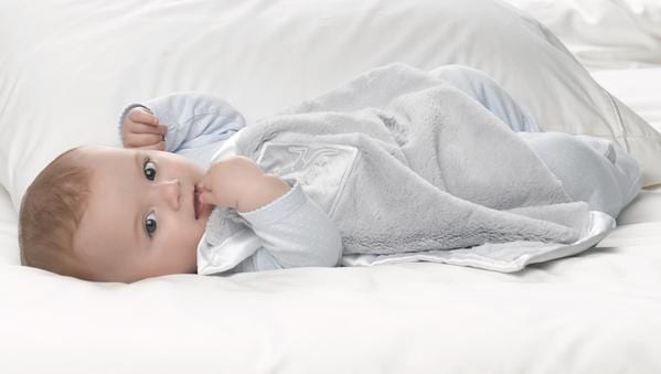 Baby Blanket Safety Tips - Liz and Roo