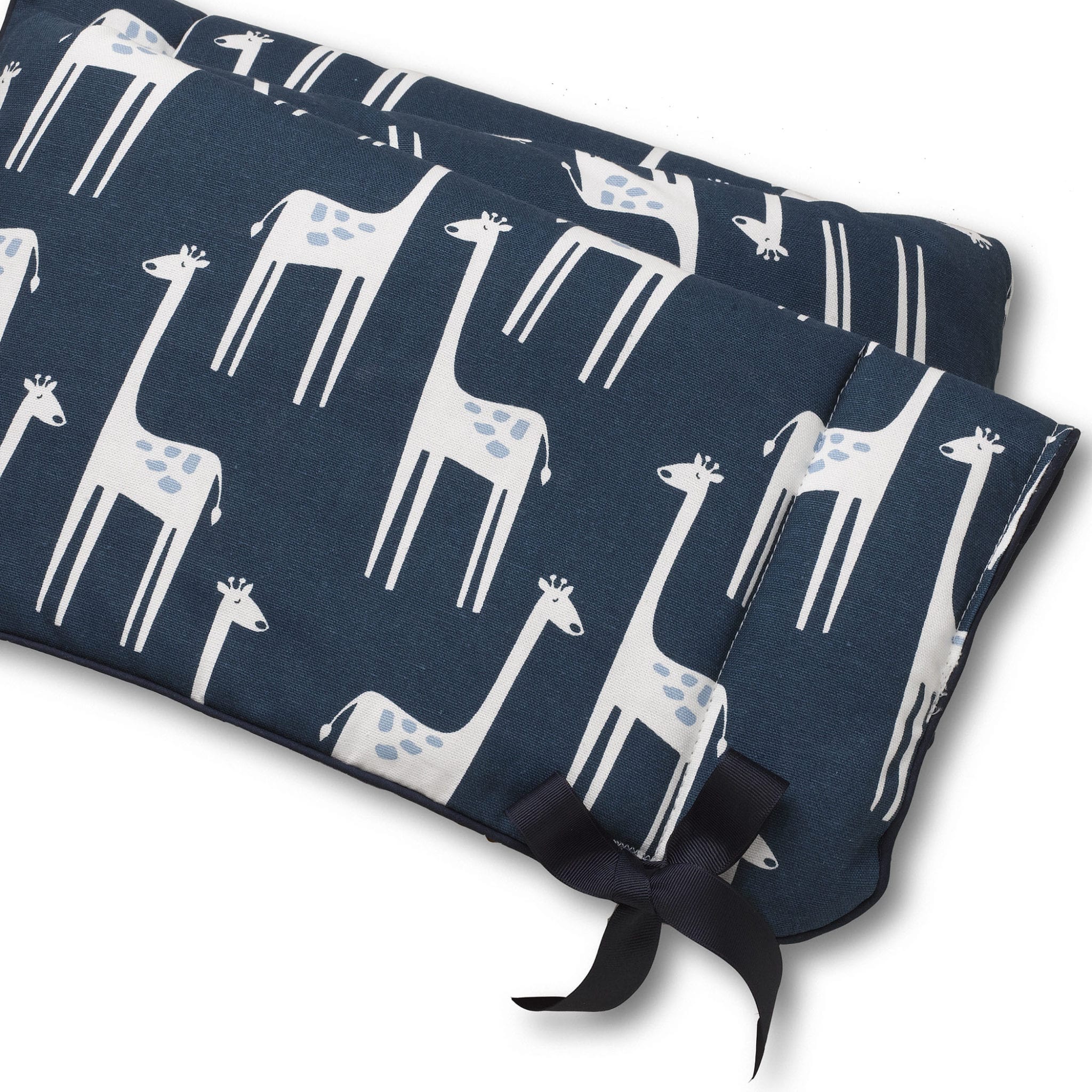 Navy Giraffe Bumperless Crib Bedding - Liz and Roo