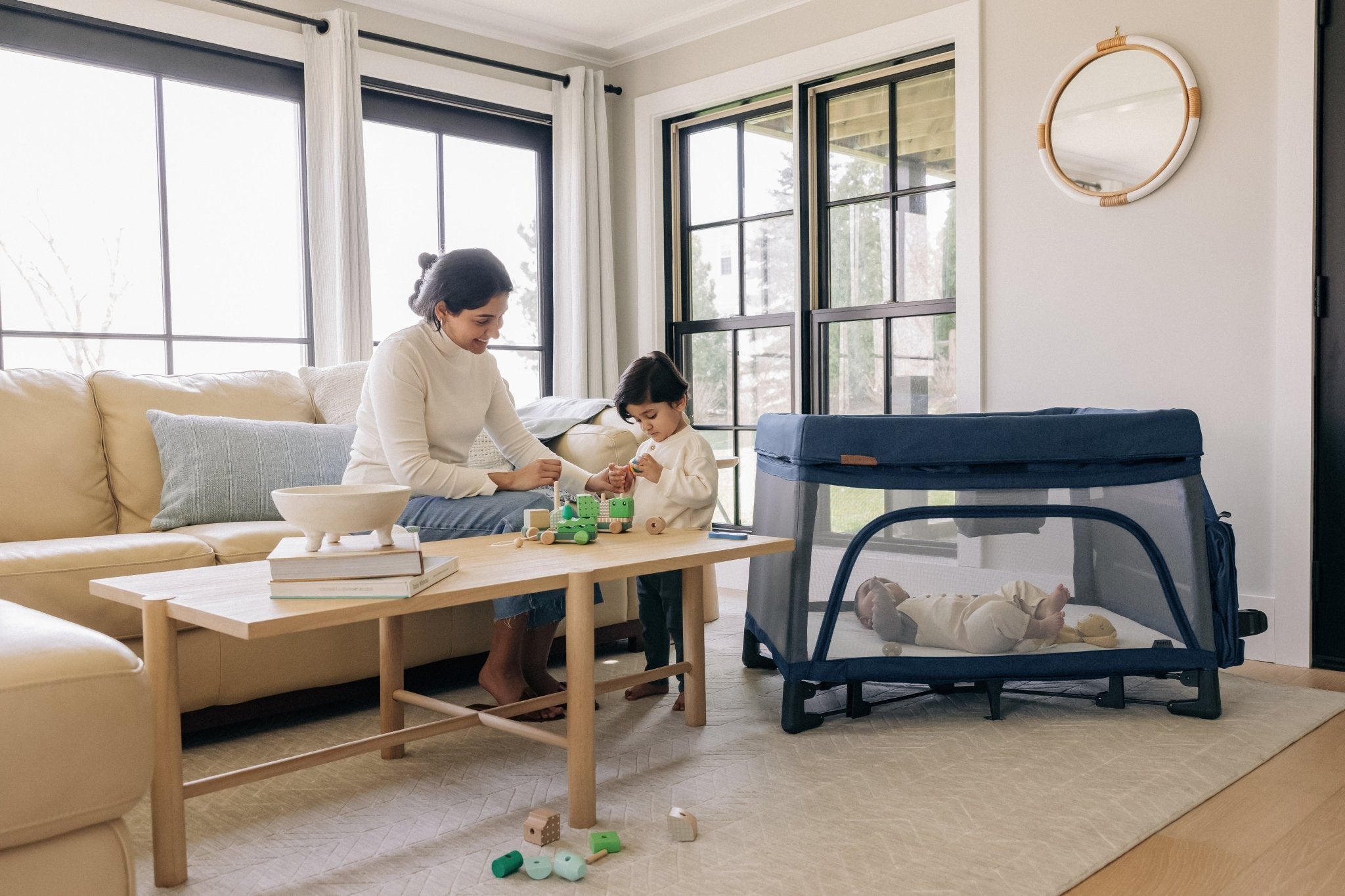 UPPAbaby - Remi Playard Portable Crib and Travel Bag - Liz and Roo